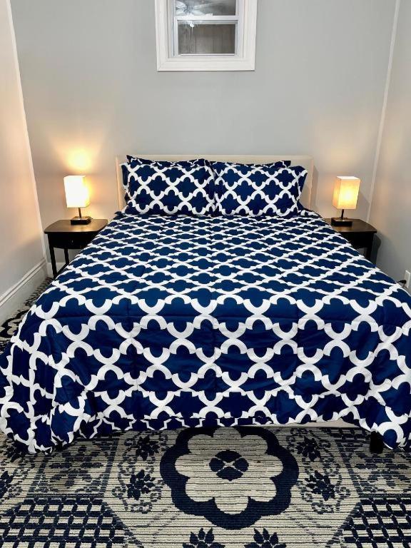 Apartment Location, Location To Manhattan, 3 Bedroom Cozy Apt In Lic New York